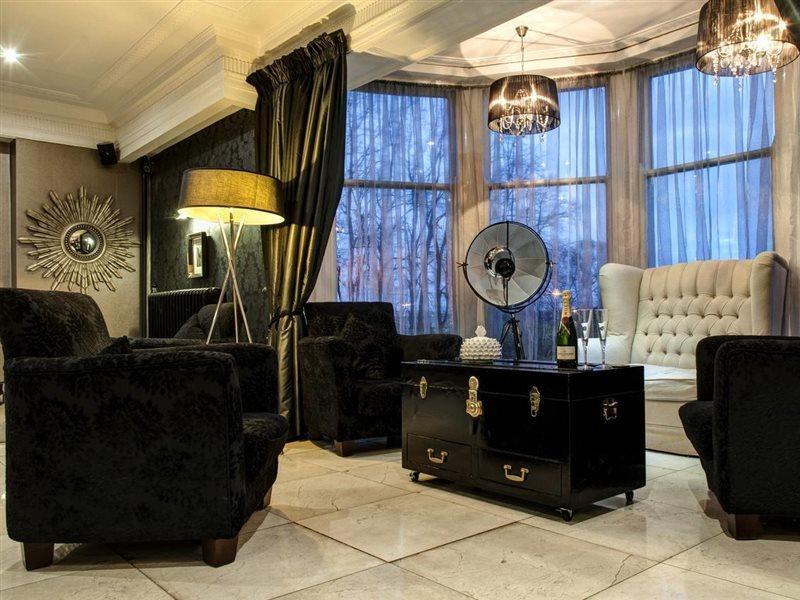 Oyo Clayton Lodge Newcastle-under-Lyme Eksteriør billede