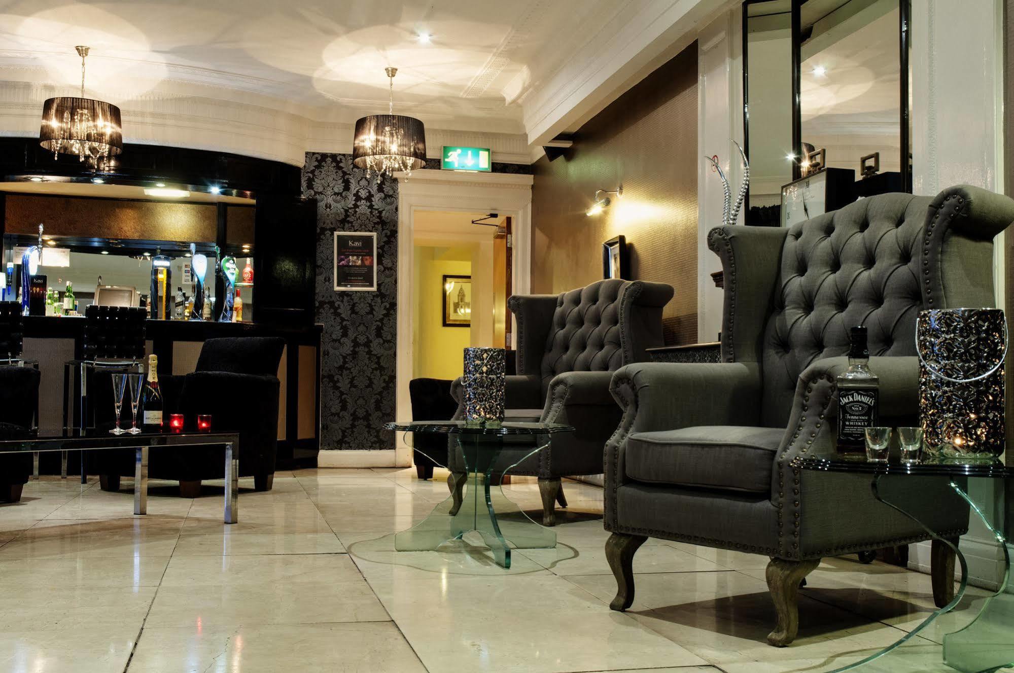 Oyo Clayton Lodge Newcastle-under-Lyme Eksteriør billede
