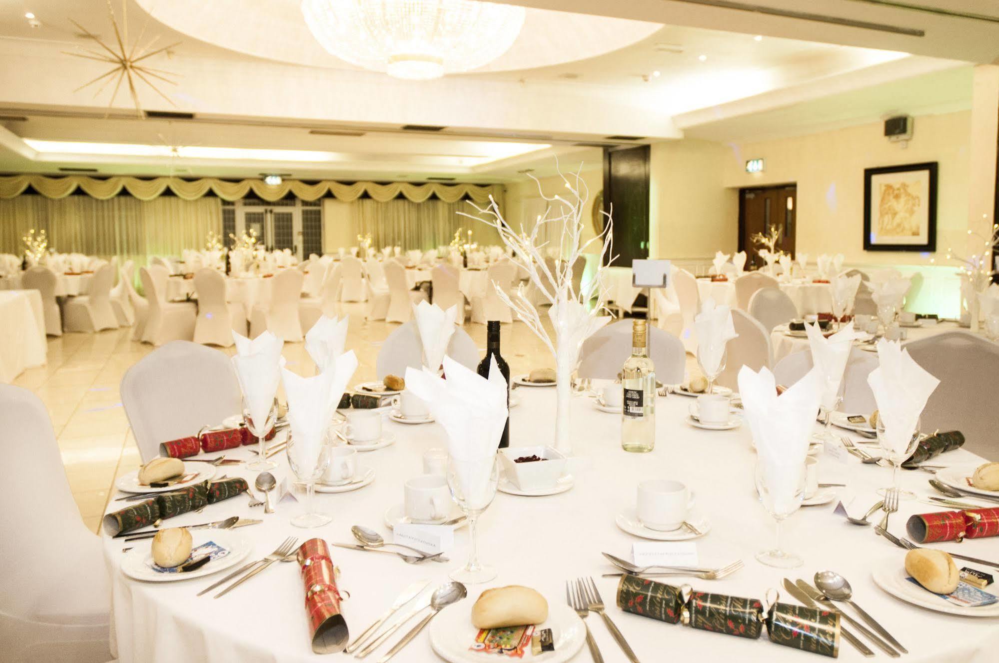 Oyo Clayton Lodge Newcastle-under-Lyme Eksteriør billede