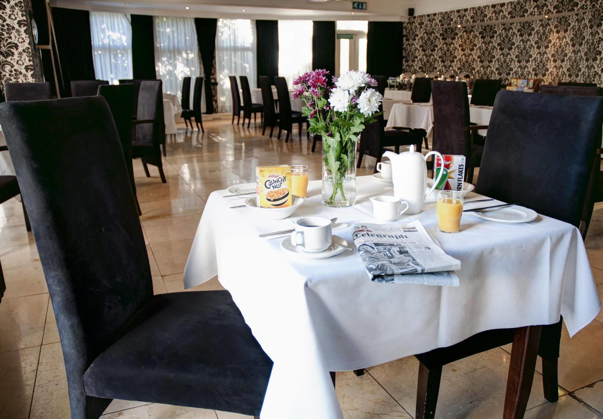Oyo Clayton Lodge Newcastle-under-Lyme Eksteriør billede