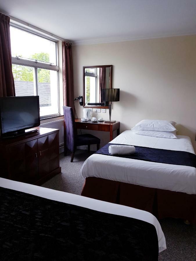 Oyo Clayton Lodge Newcastle-under-Lyme Eksteriør billede