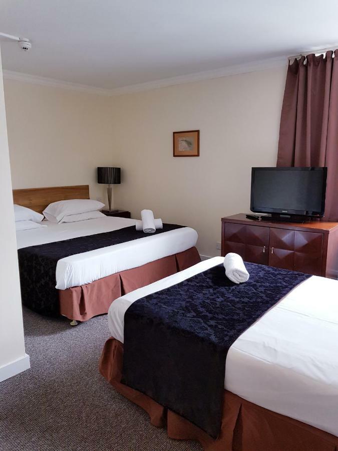 Oyo Clayton Lodge Newcastle-under-Lyme Eksteriør billede