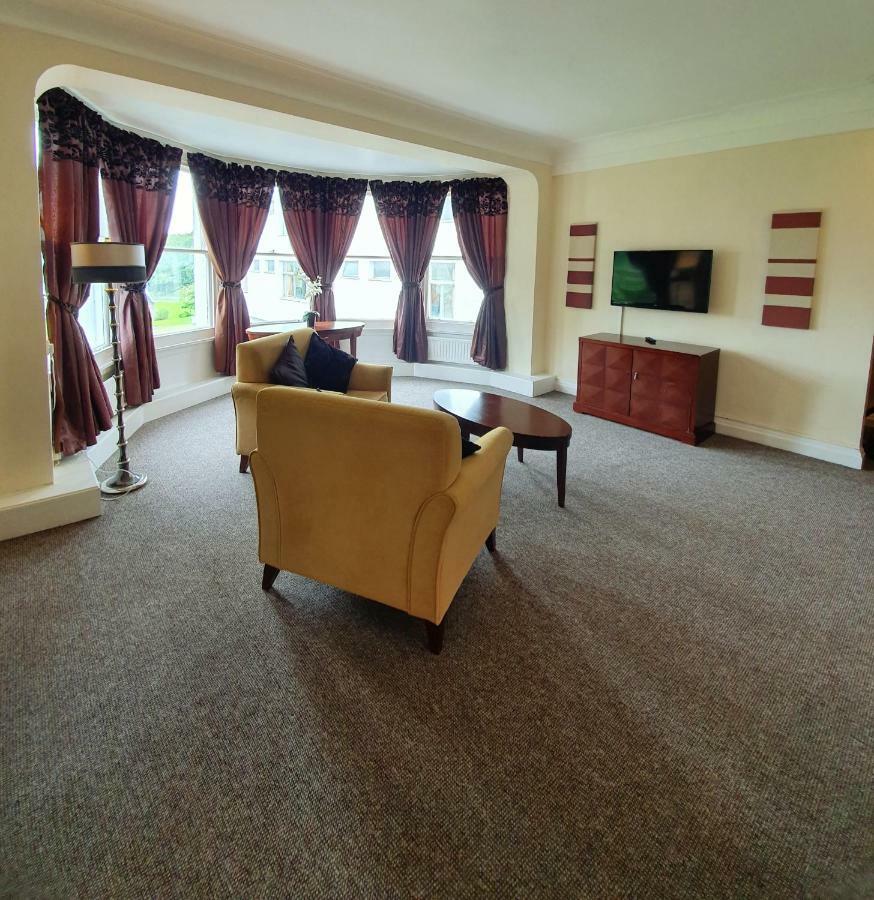 Oyo Clayton Lodge Newcastle-under-Lyme Eksteriør billede